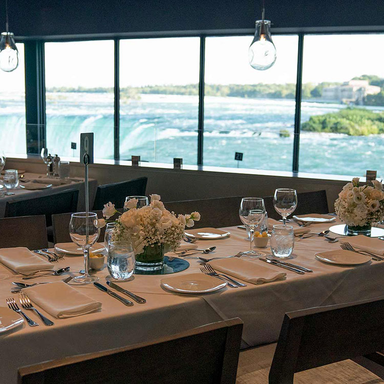 Restaurant Table Rock House