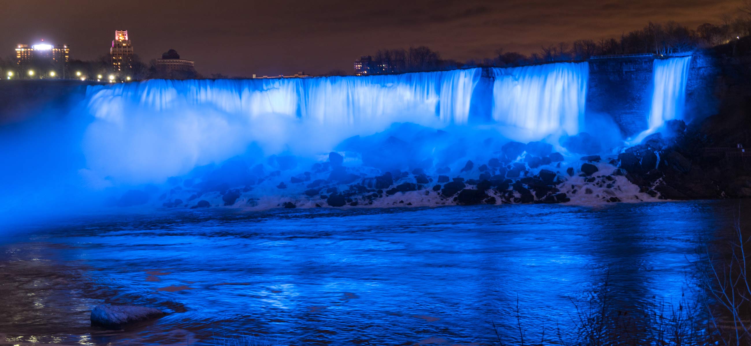 Niagara Falls to be Illuminated in Blue in Recognition of International Nurses Day