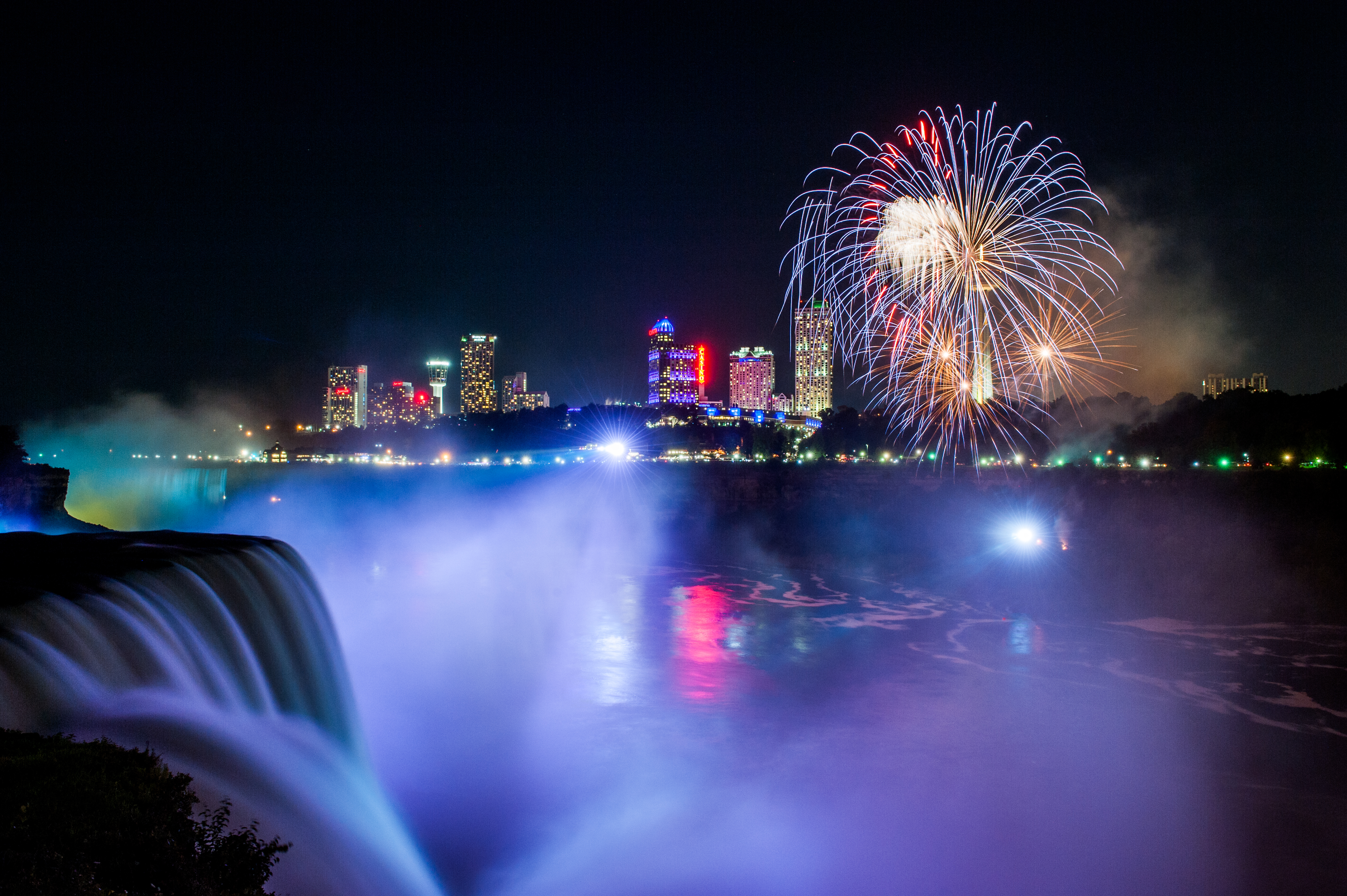 Niagara Parks Open to the Public Over the Holidays