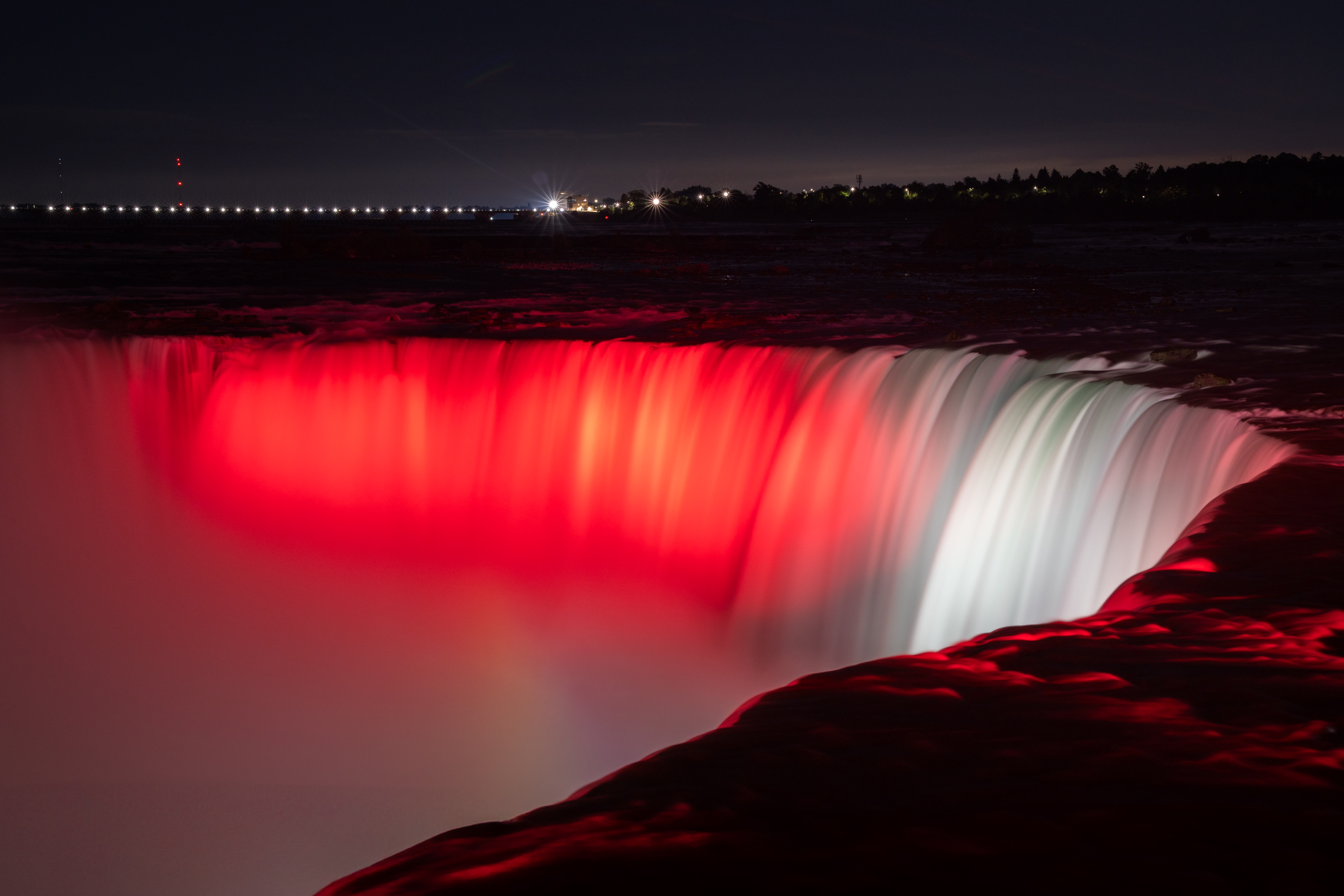 Niagara Falls to be Illuminated in Celebration of the  Montreal Canadiens and Buffalo Sabres Second Round Playoff Series